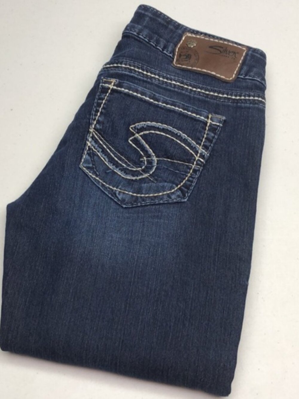 SILVER BERKLEY SLIM STRAIGHT JEANS 26x32 ⭐️
